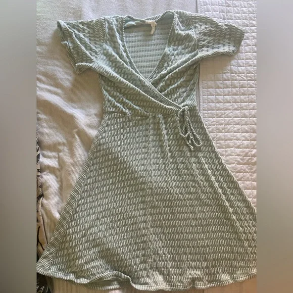 mint green dress! mint green dress!